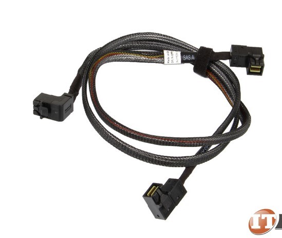 The DELL YYD2V R740 has four built-in 3.5-inch sas cables